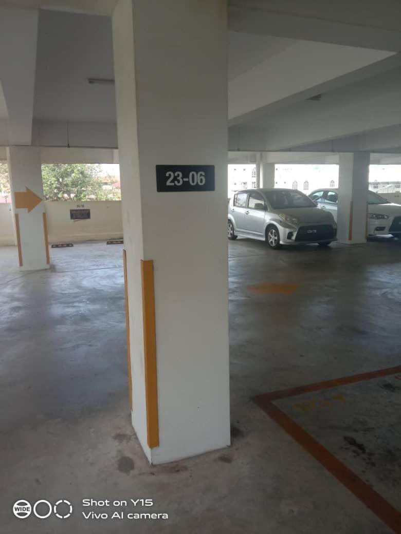 Apartment In Ladang Tok Pelam Kuala Terengganu Buitenkant foto